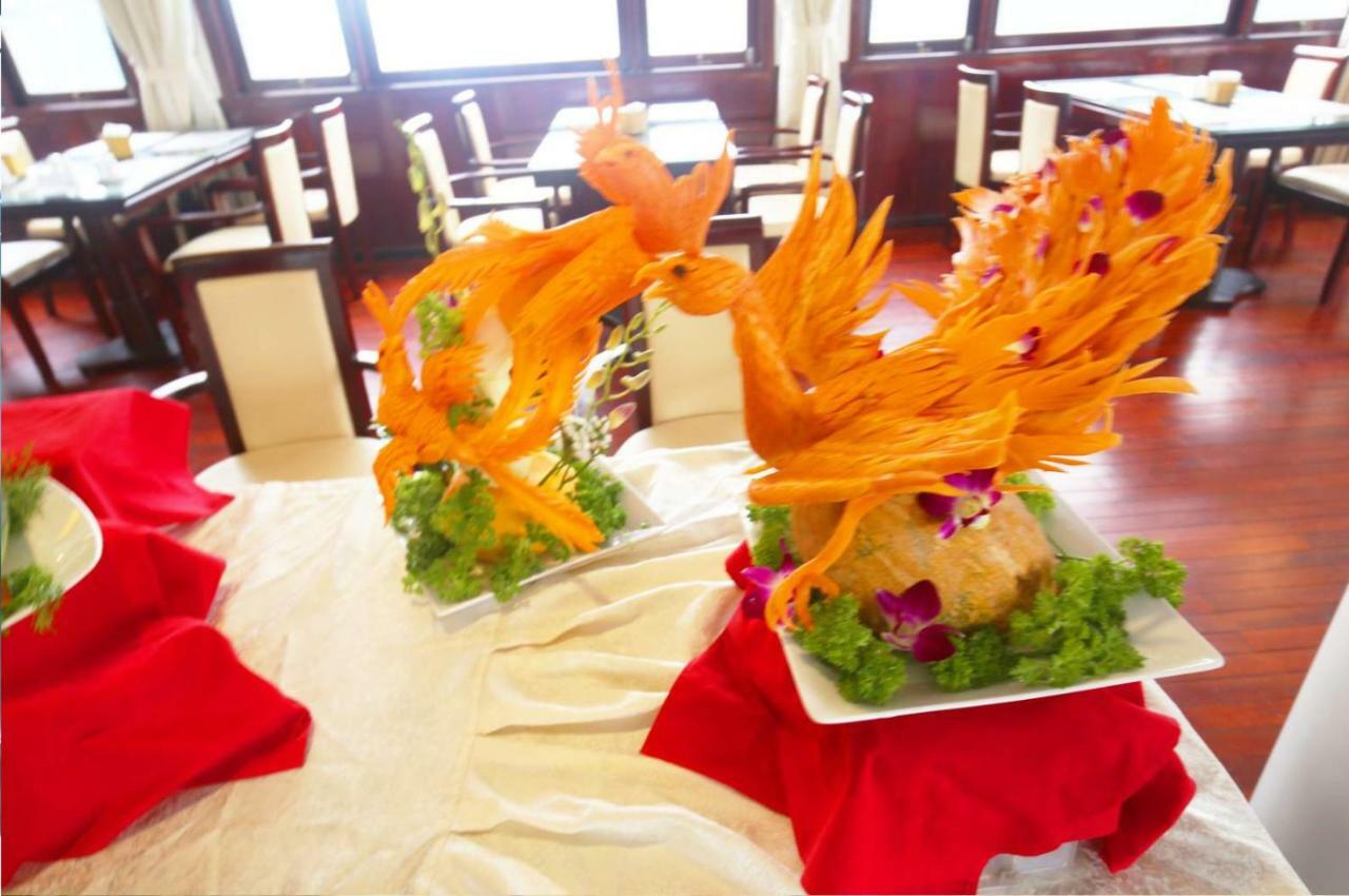 Halong Sapphire Cruise Hotel Nan Giang Exterior photo